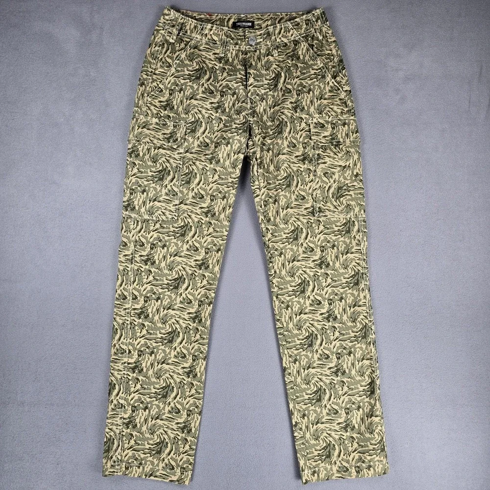 True Religion Cargo Pants Mens 28x31 Green Abstract Camo SN Straight Leg Utility